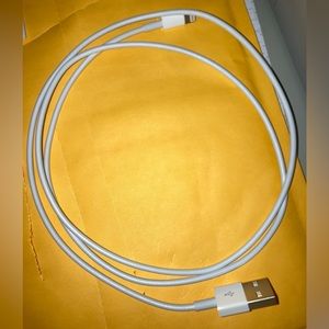 New Apple 1M lightning cable